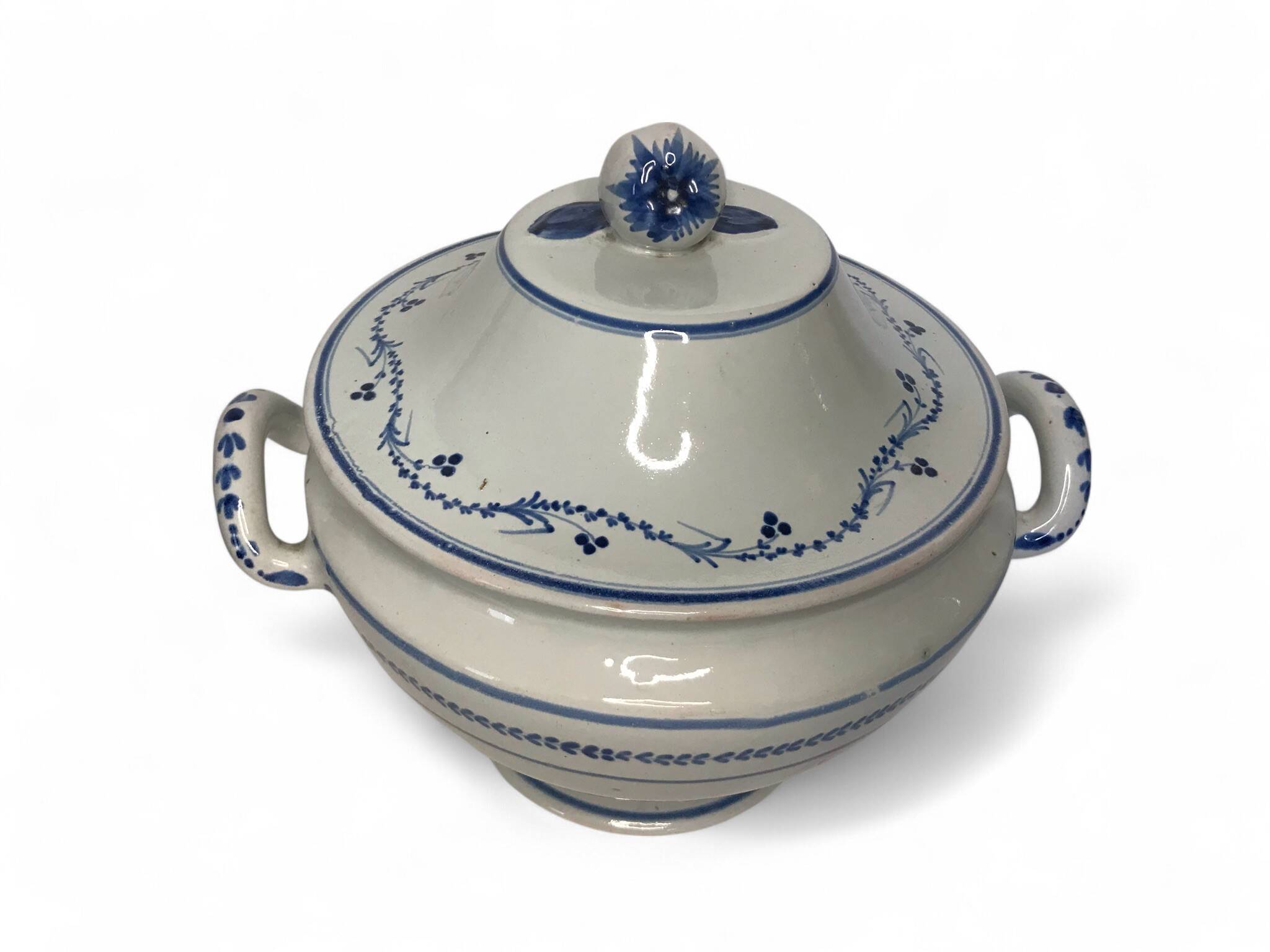France, Fretel earthenware soup tureen with apple, 19th century