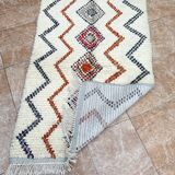 Azilal Moroccan wool rug, handmade: Berber pattern (150 x 96 cm)