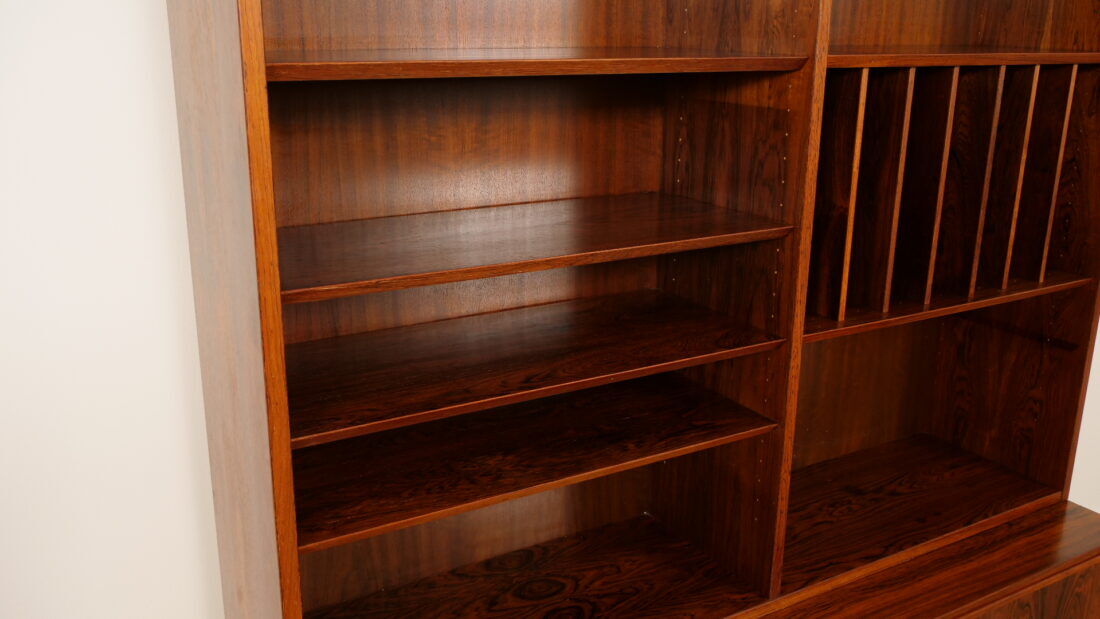 Buffet vintage | Bibliothèque | Meuble à vinyles | Palissandre | Hundevad pour Omann Jun