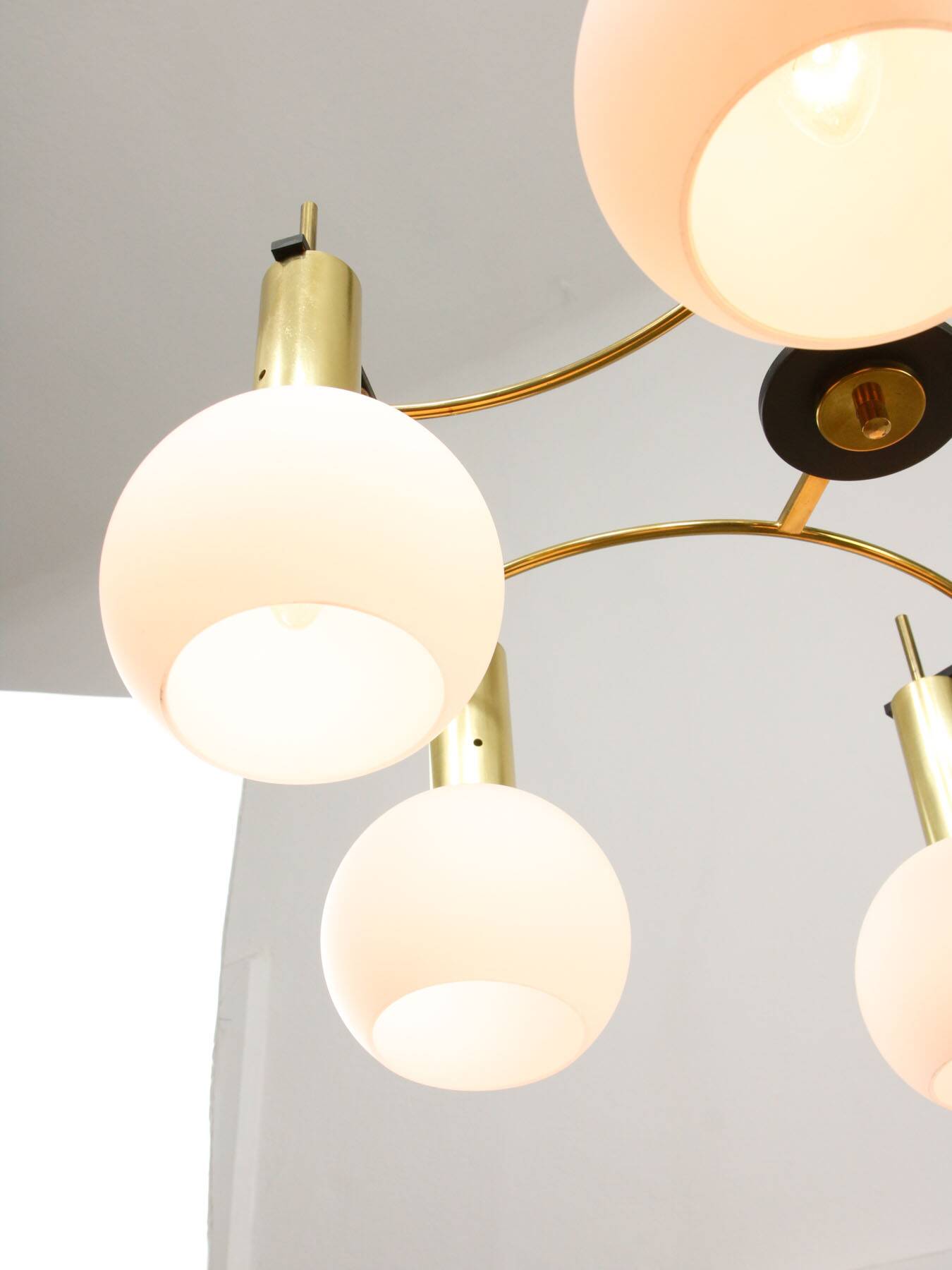 Mid-Century Modern Italian Brass and Opaline Chandelier