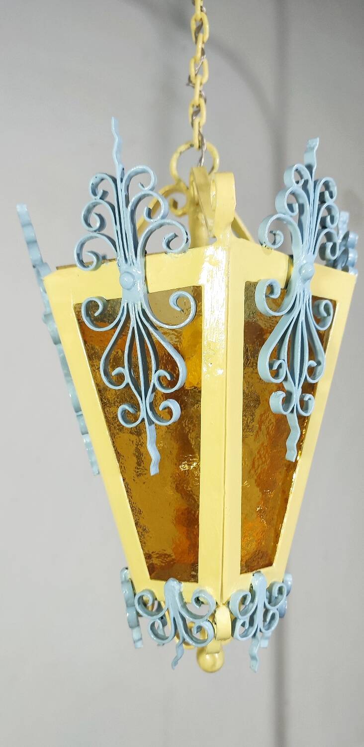 Lámpara de techo o farol. España, 1980s.