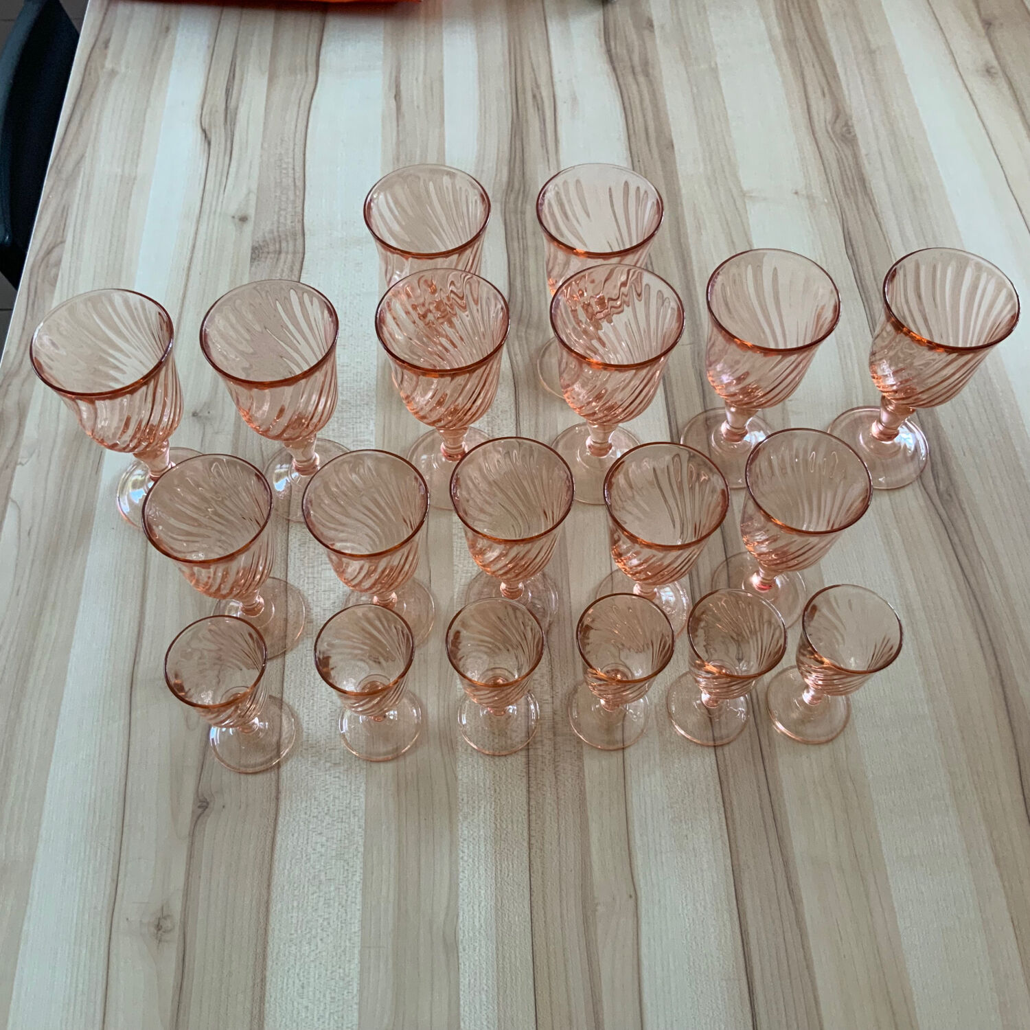 Set of Rosaline glasses