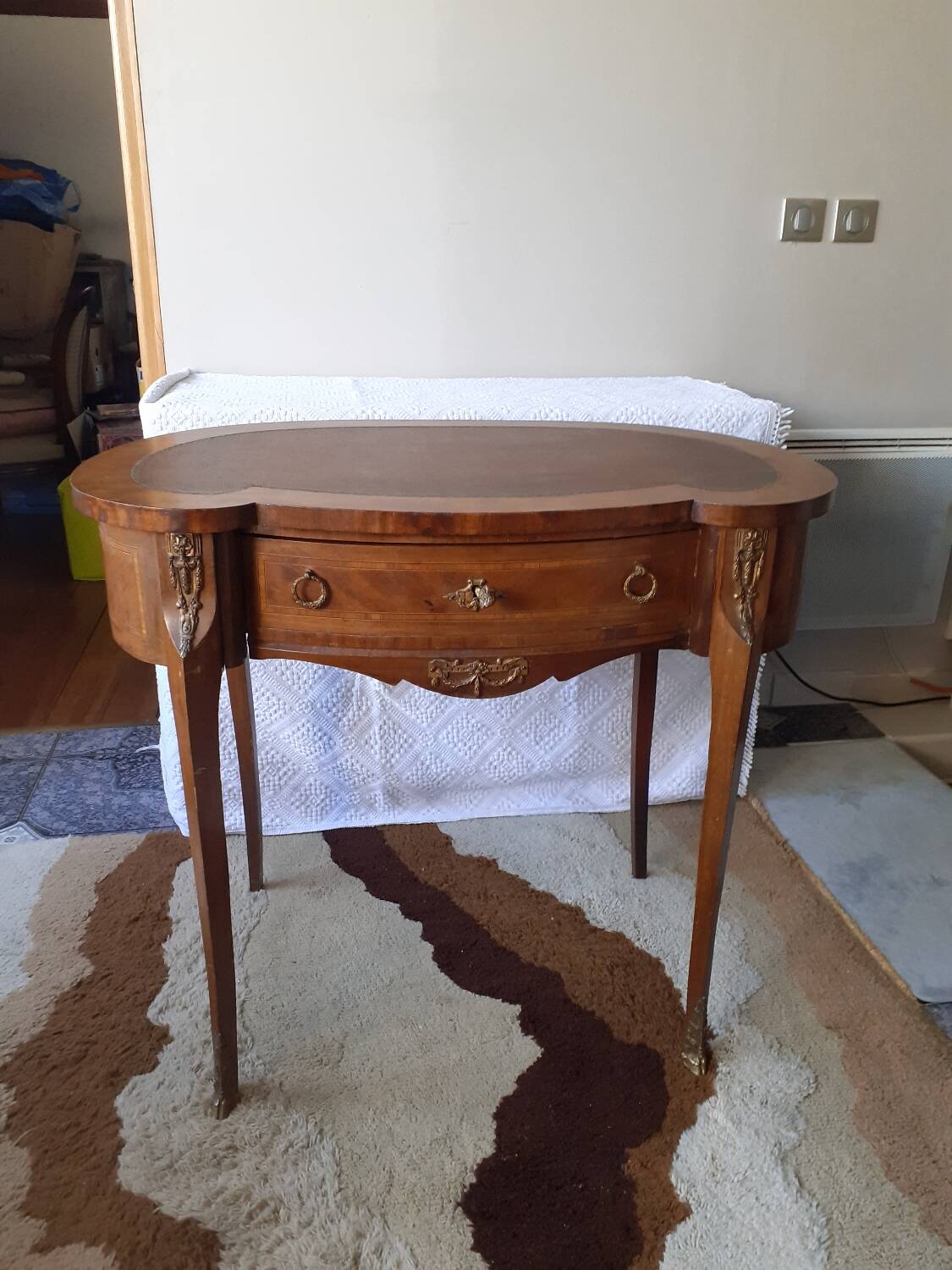 Louis XV style kidney desk with marquetry