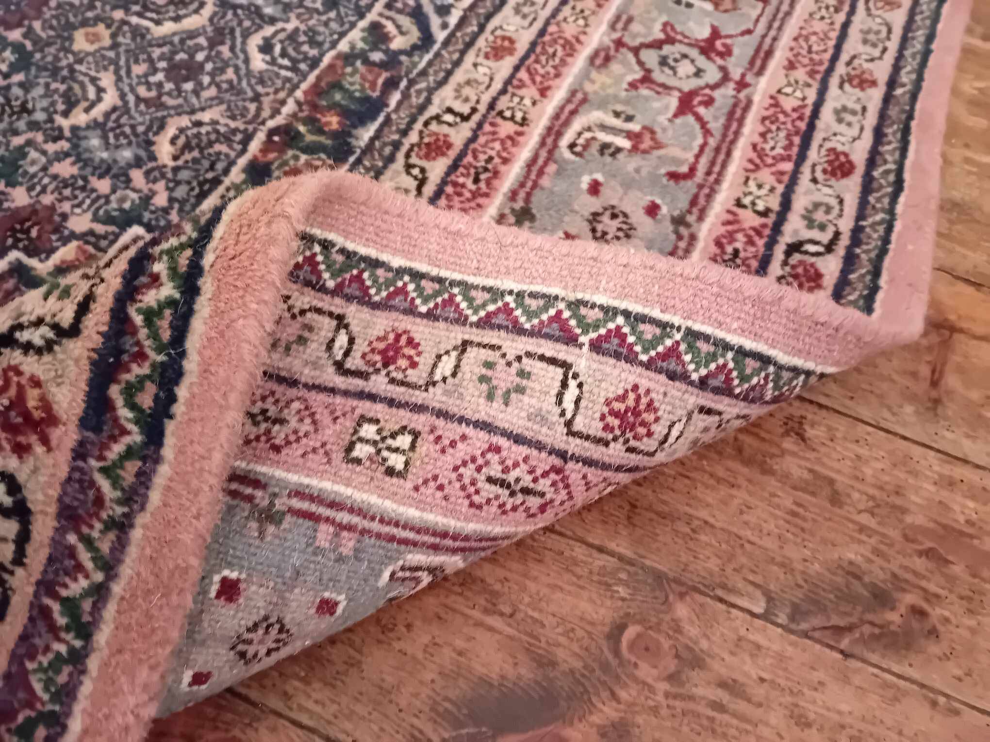 Handmade Indo-Bidjar rug 285x196cm