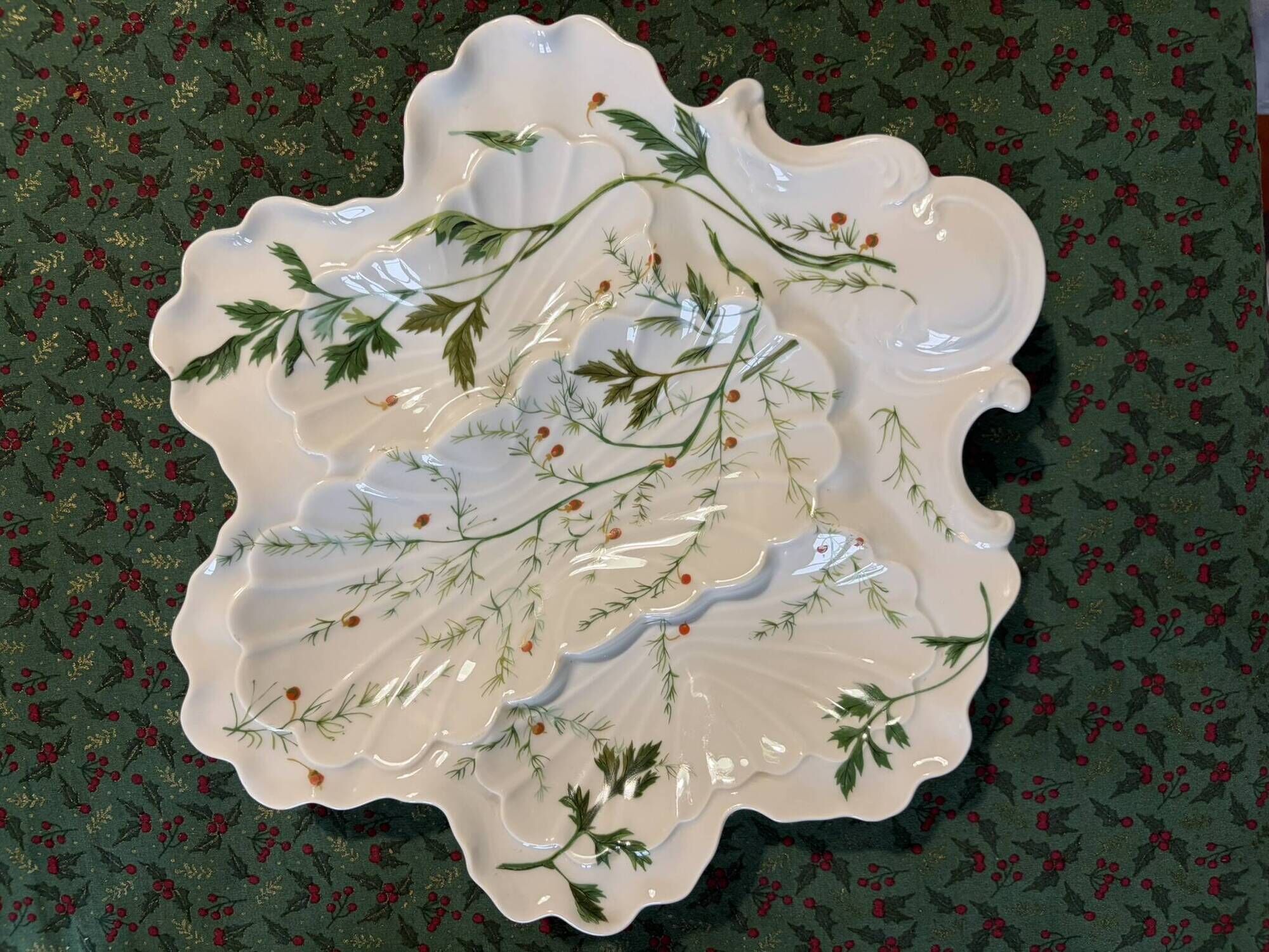 Limoges porcelain oyster plate BH, Art Nouveau botanical decoration.