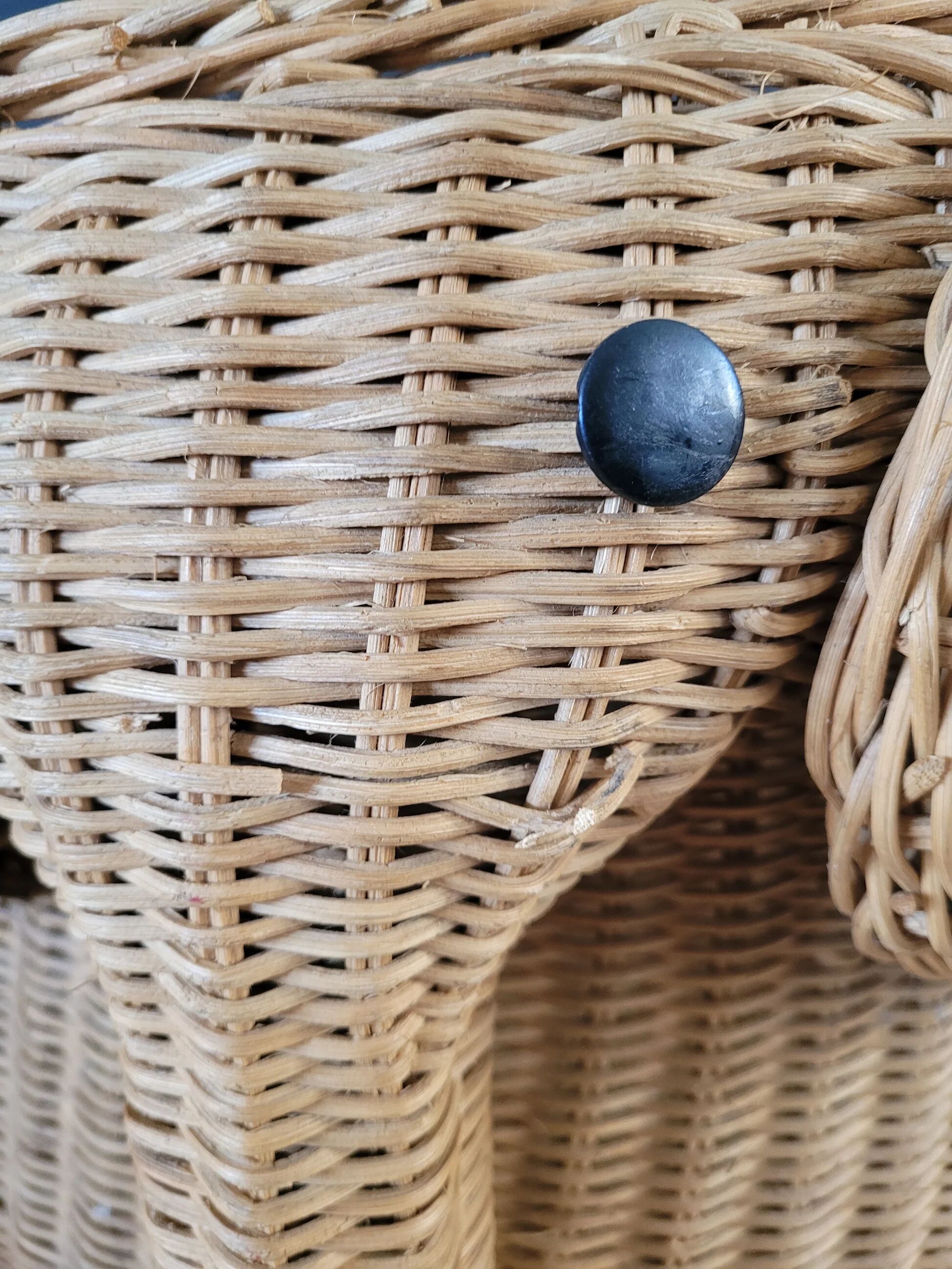 Panière à linge éléphant en rotin