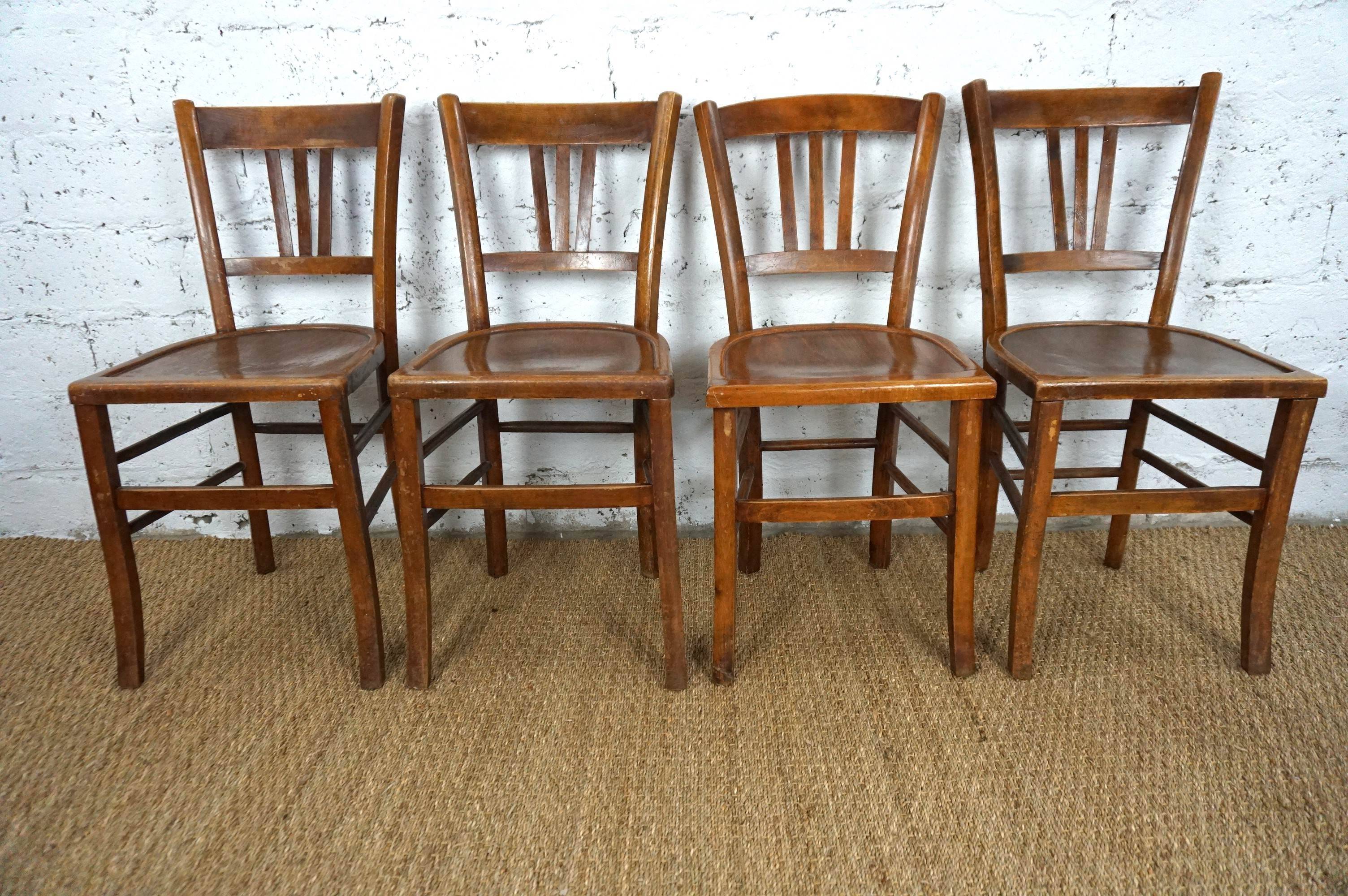 Ensemble de 4 chaises de bistrot vintage dépareillées