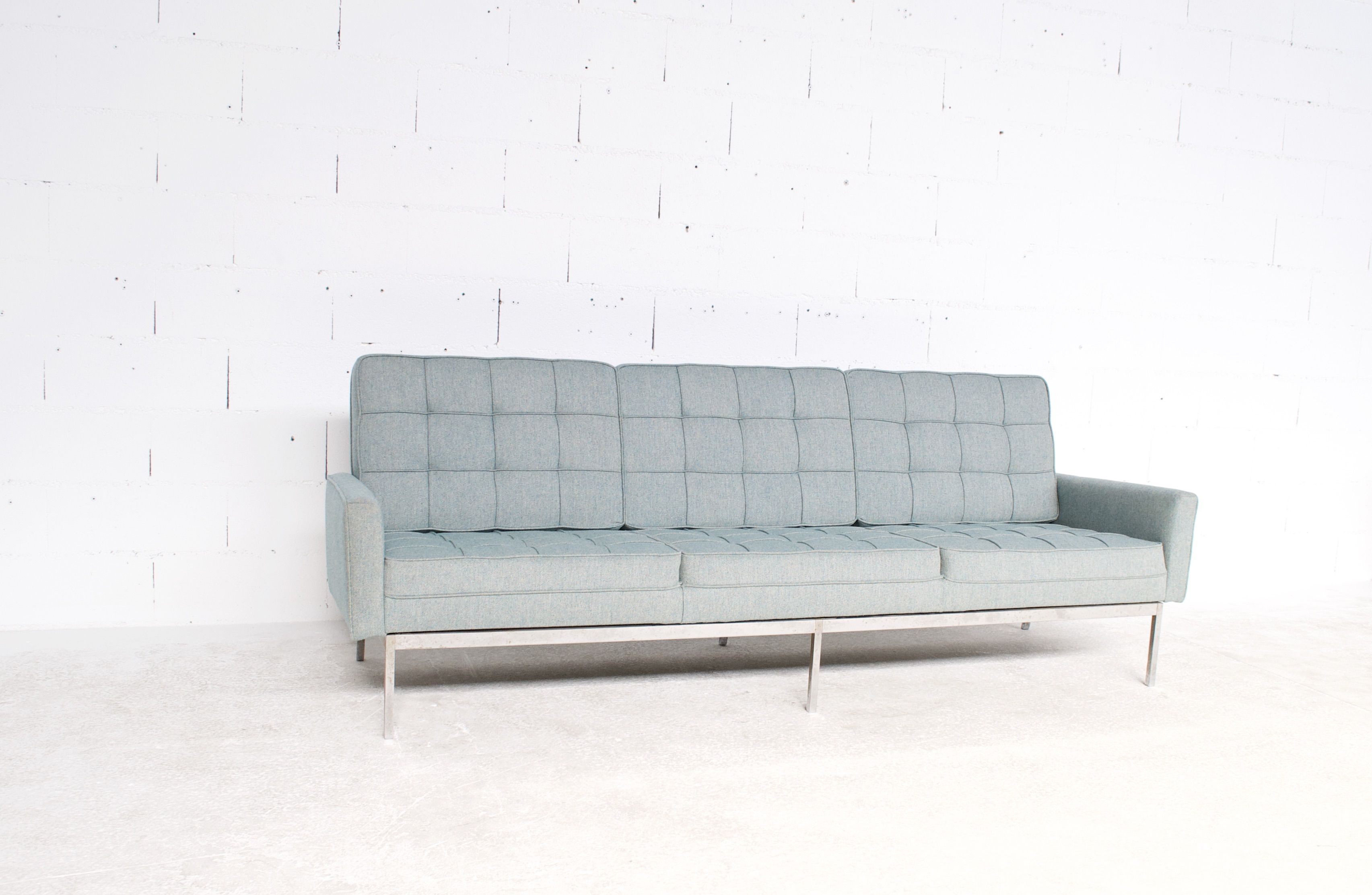 3/4 seater sofa Florence Knoll model 67, 1966 Knoll international publisher