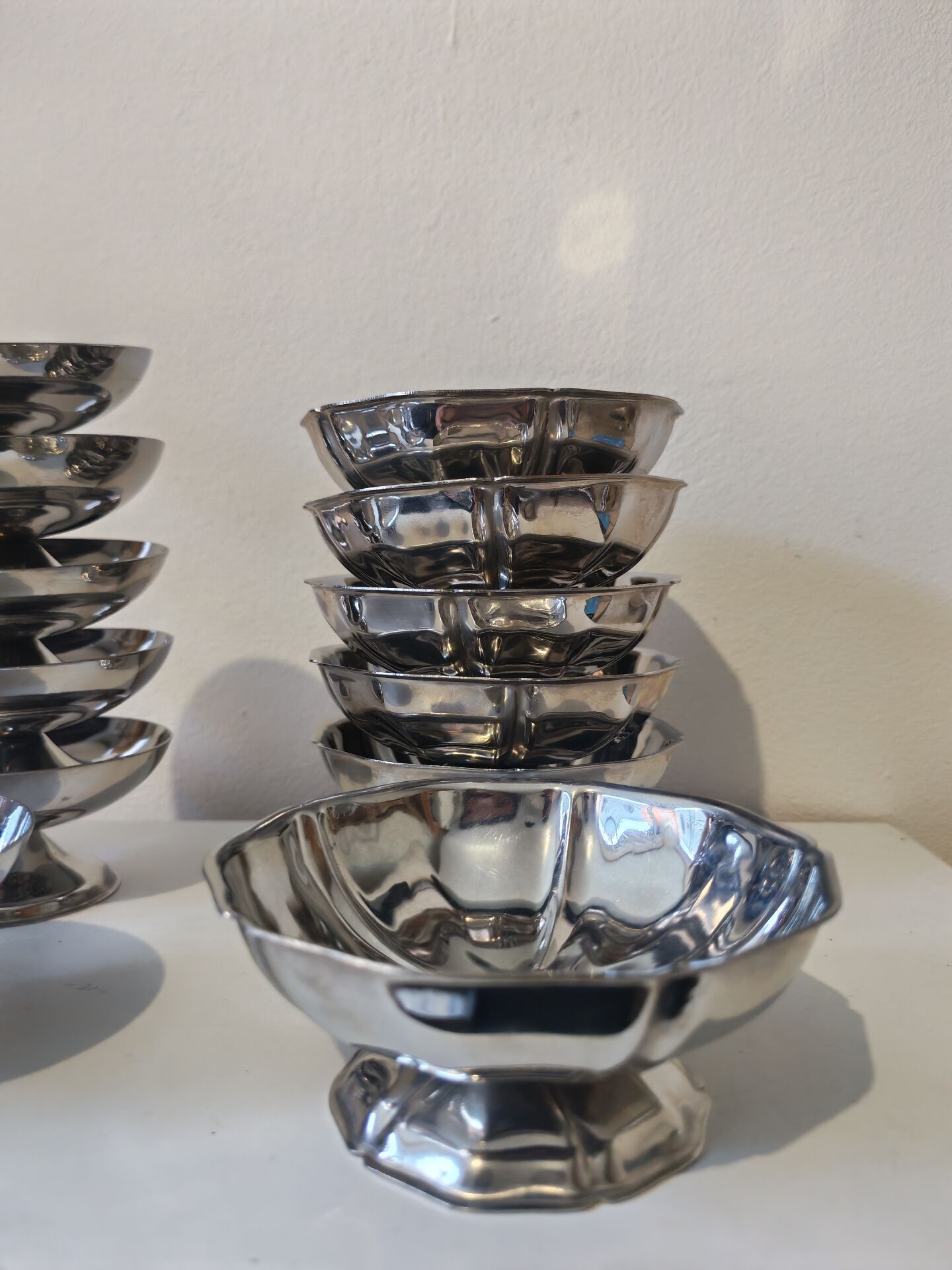 18 low sorbet cups in stainless steel chrome