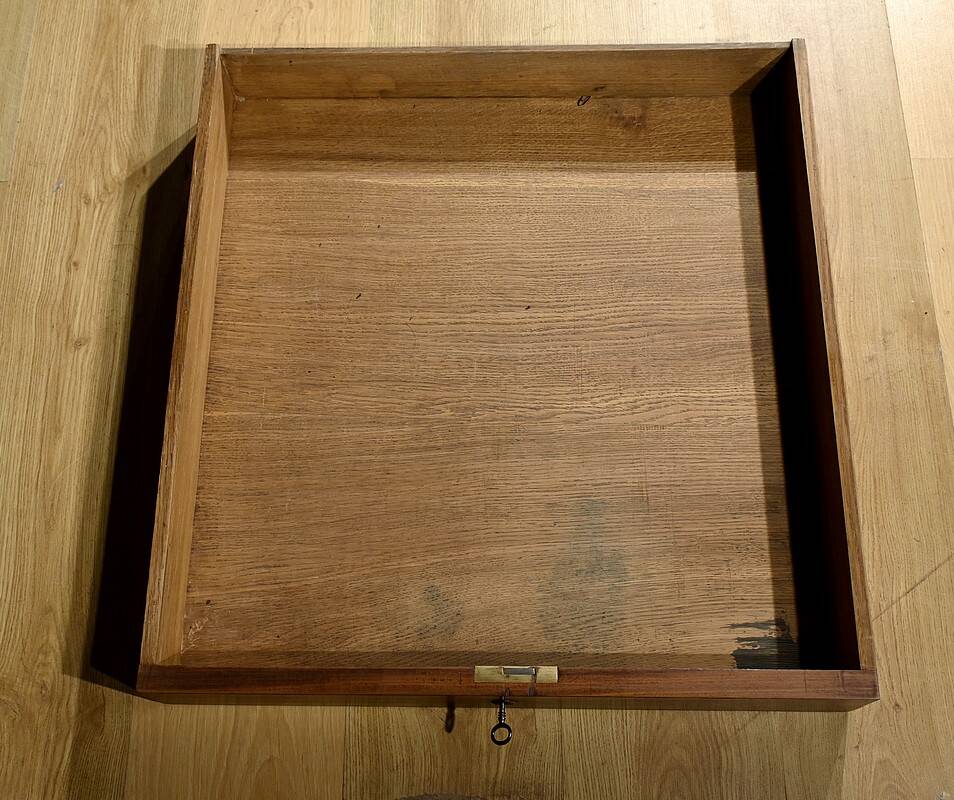 Bureau à Caissons en Acajou Moucheté – Fin XIXe