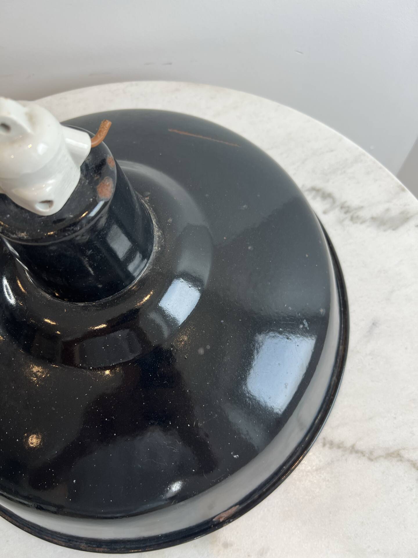 Industrial suspension in black enamelled sheet metal - workshop lampshade