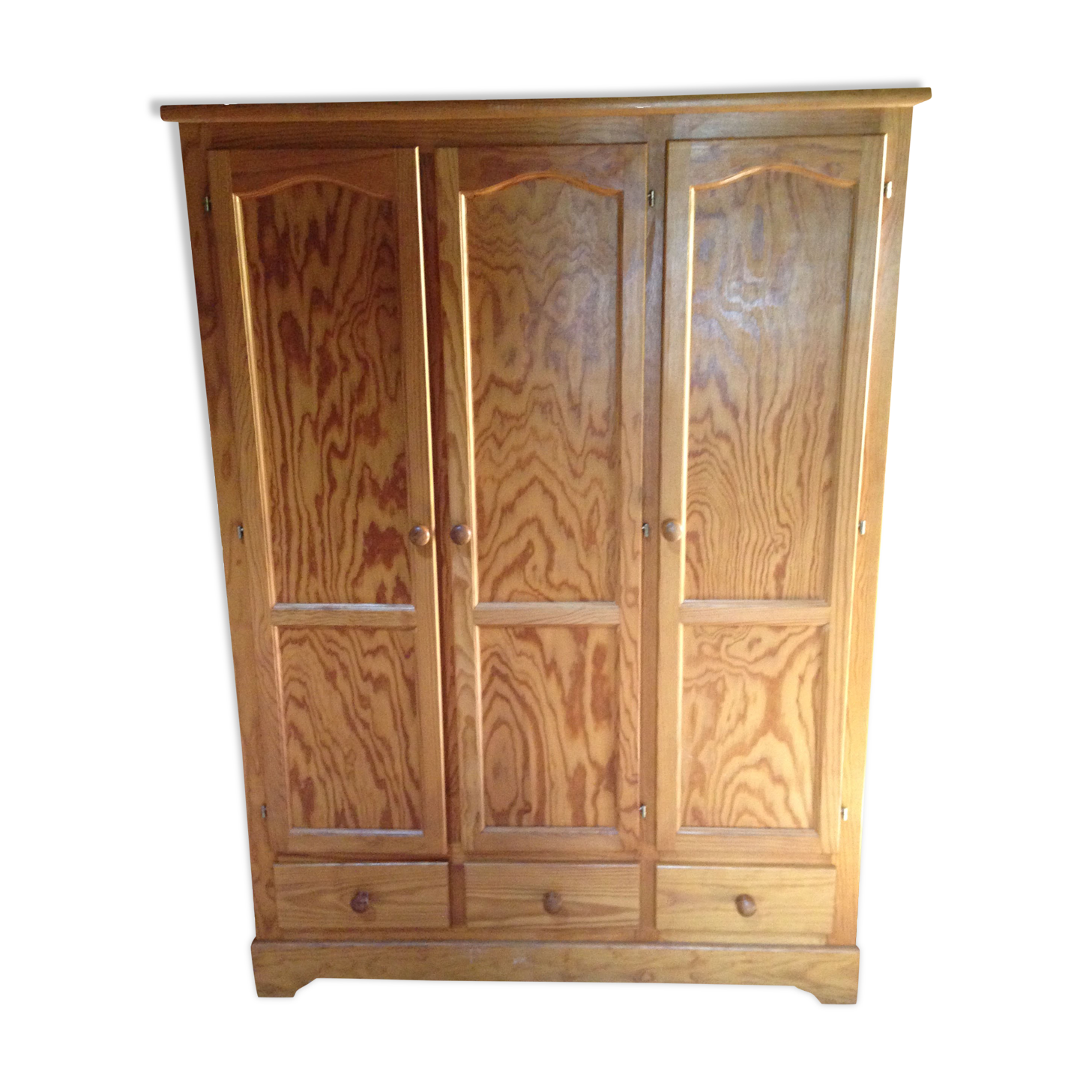 Pine cabinet