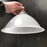 Opaline suspension