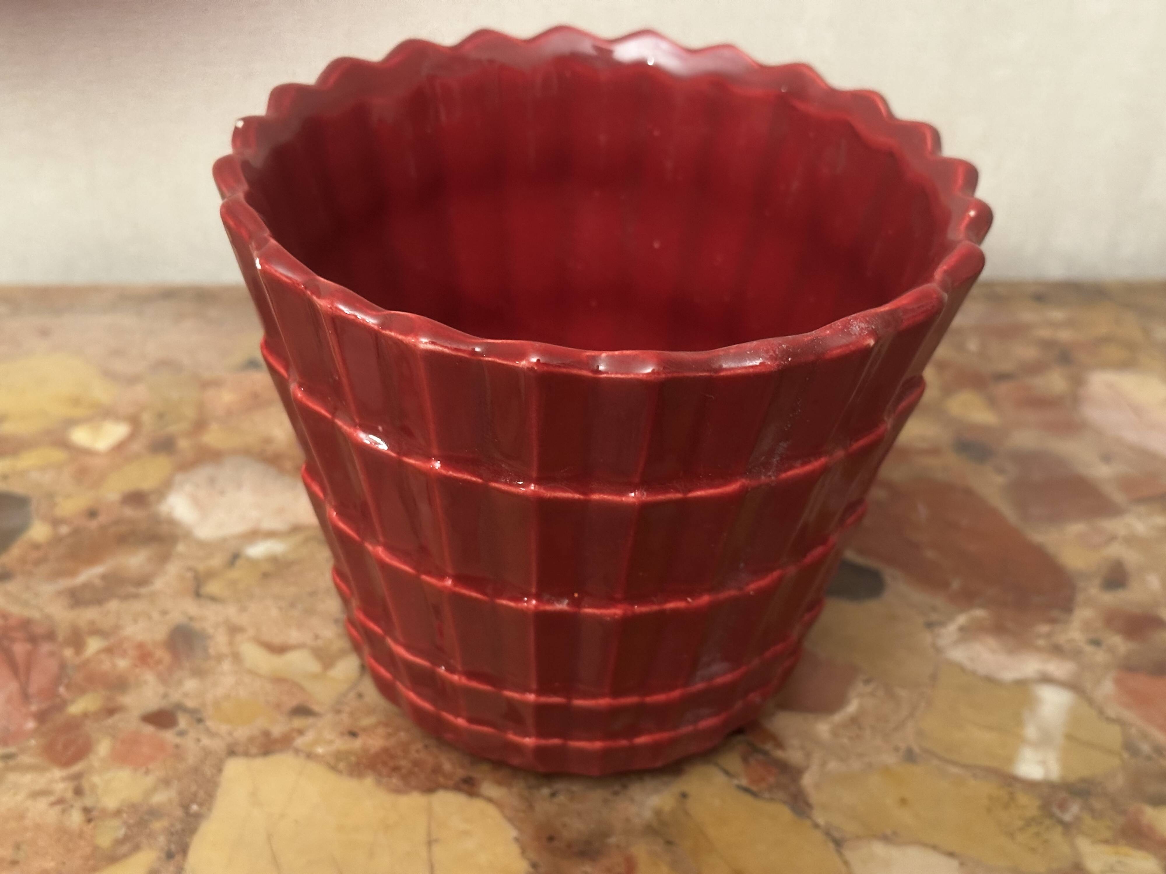 1950s Pleated Ceramic Cache Pot Bordeaux St-Clement H11/D14