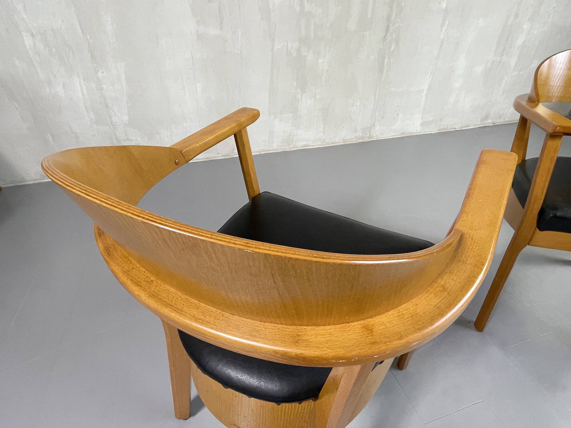 Paire de fauteuils Baumann, France 1980