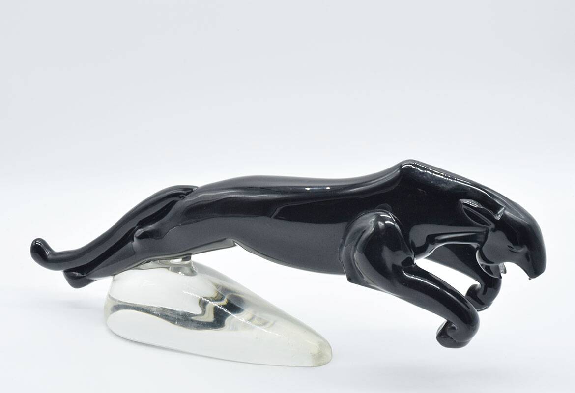 Large Deco sculpture of a panther in Murano glass, 1940s