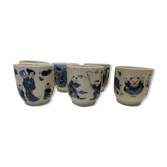 Ensemble de 6 tasses en grès chinoiseries