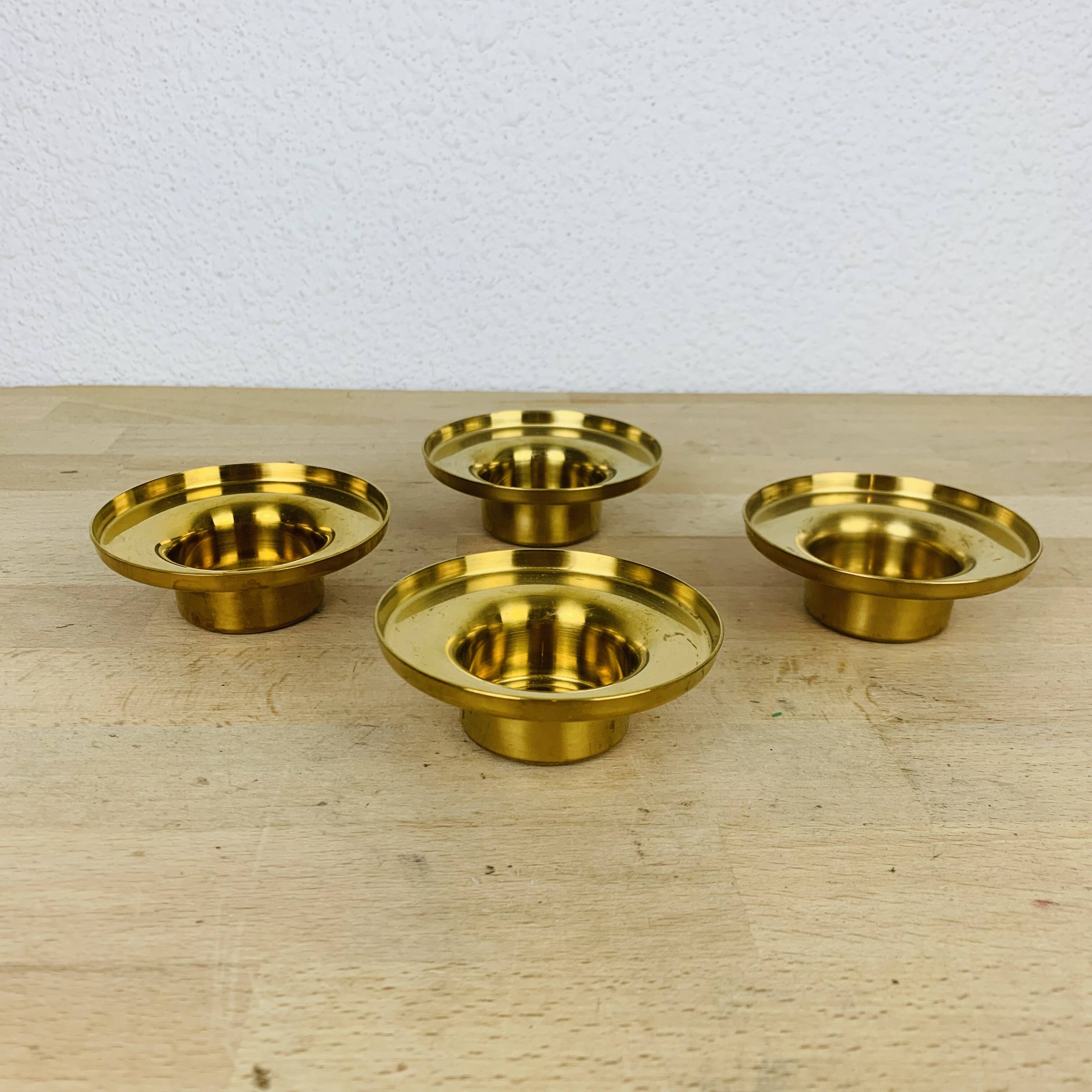 4 bougeoirs laiton doré