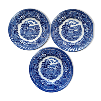 English-decorated dessert plates