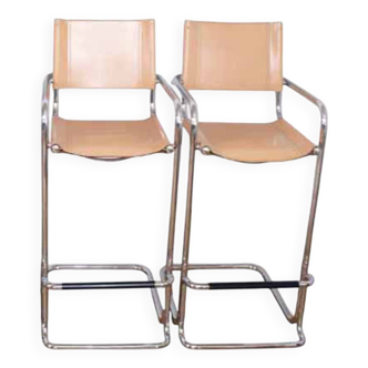 Paire de tabourets de bar en cuir et métal tubulaire