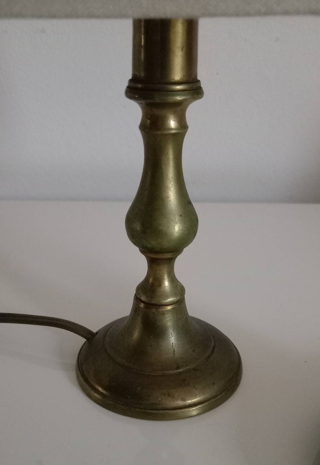 Table lamp