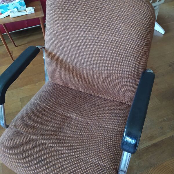 paire de fauteuils 1970 design modernistes tissu tweed