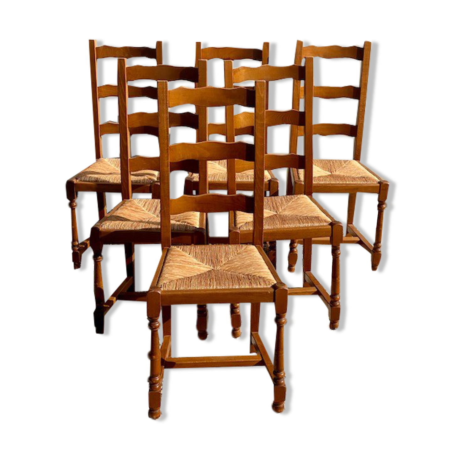 Set of 6 wooden and straw chairs