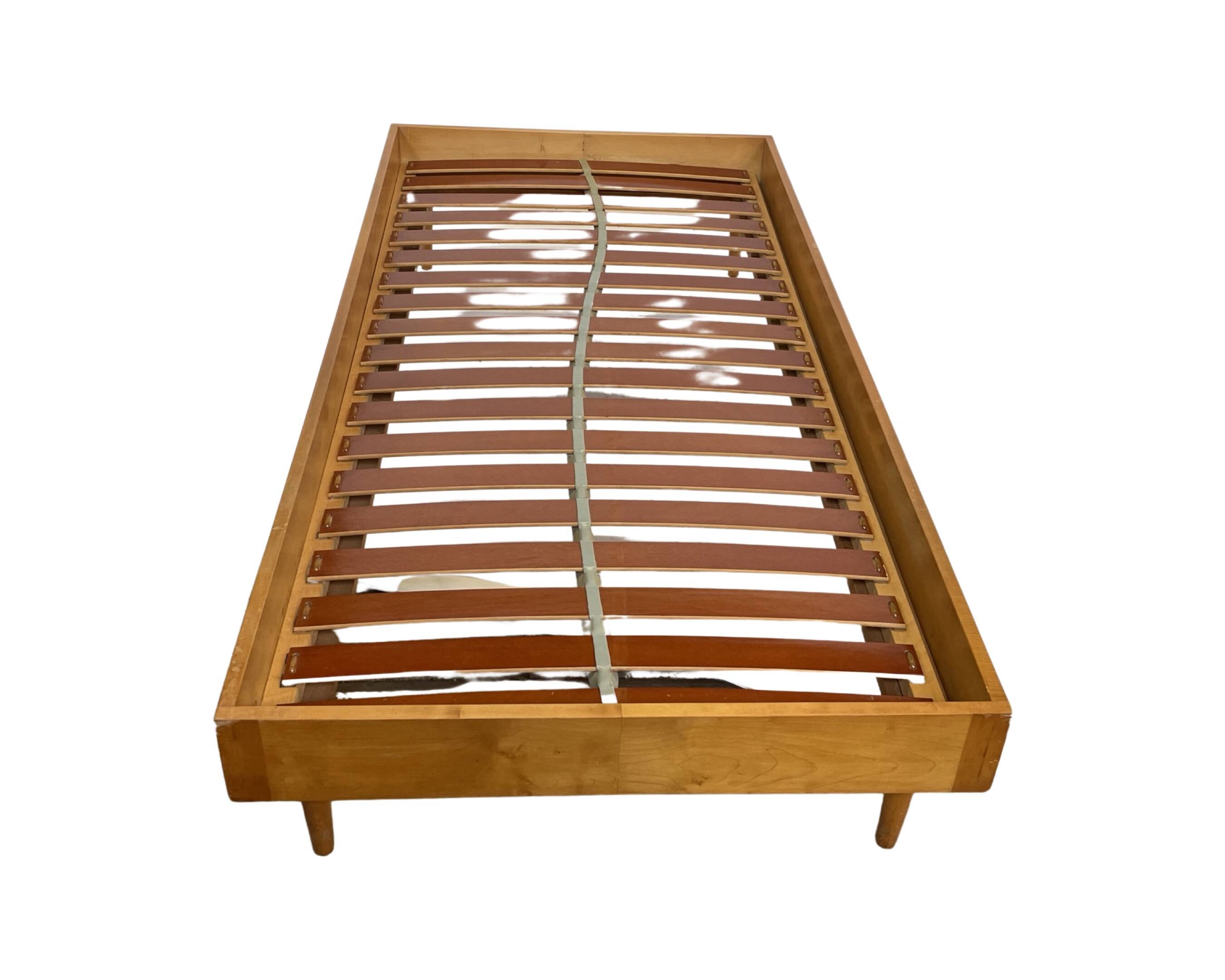 Vintage daybed of the 1960s Netherlands minimalist design in oak