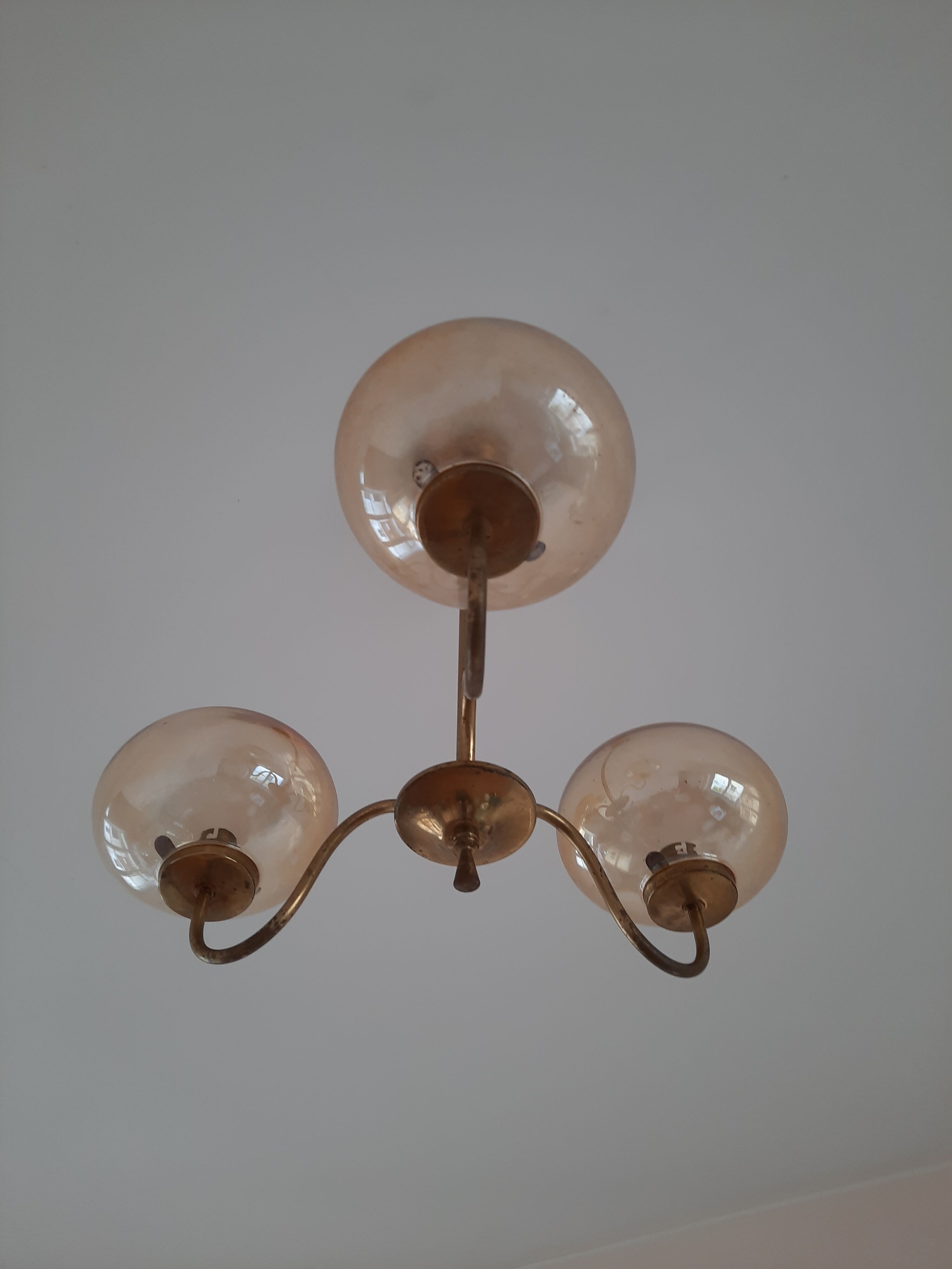 Three-branch chandelier