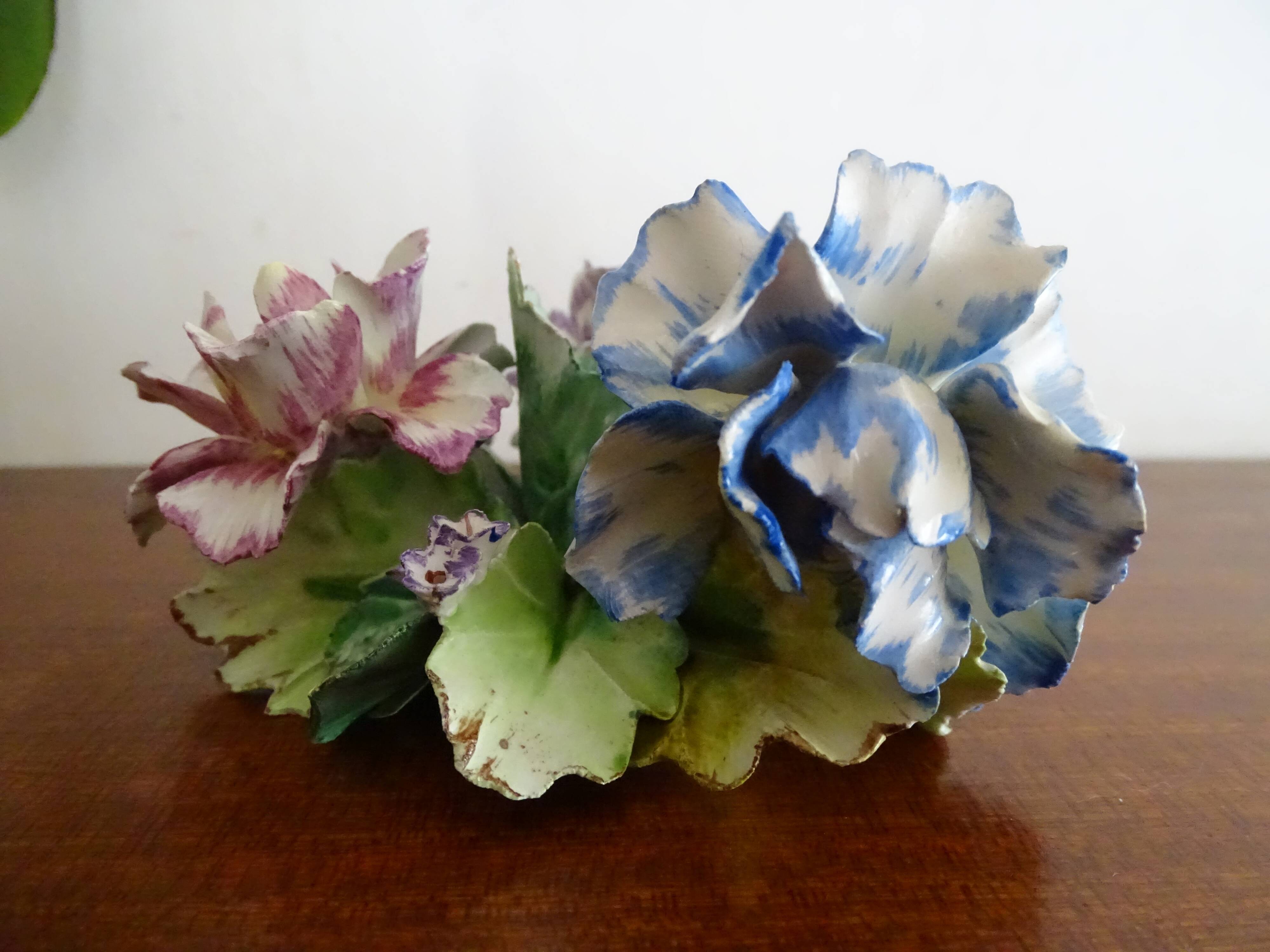 Flower candle holder in faience Old Capodimonte