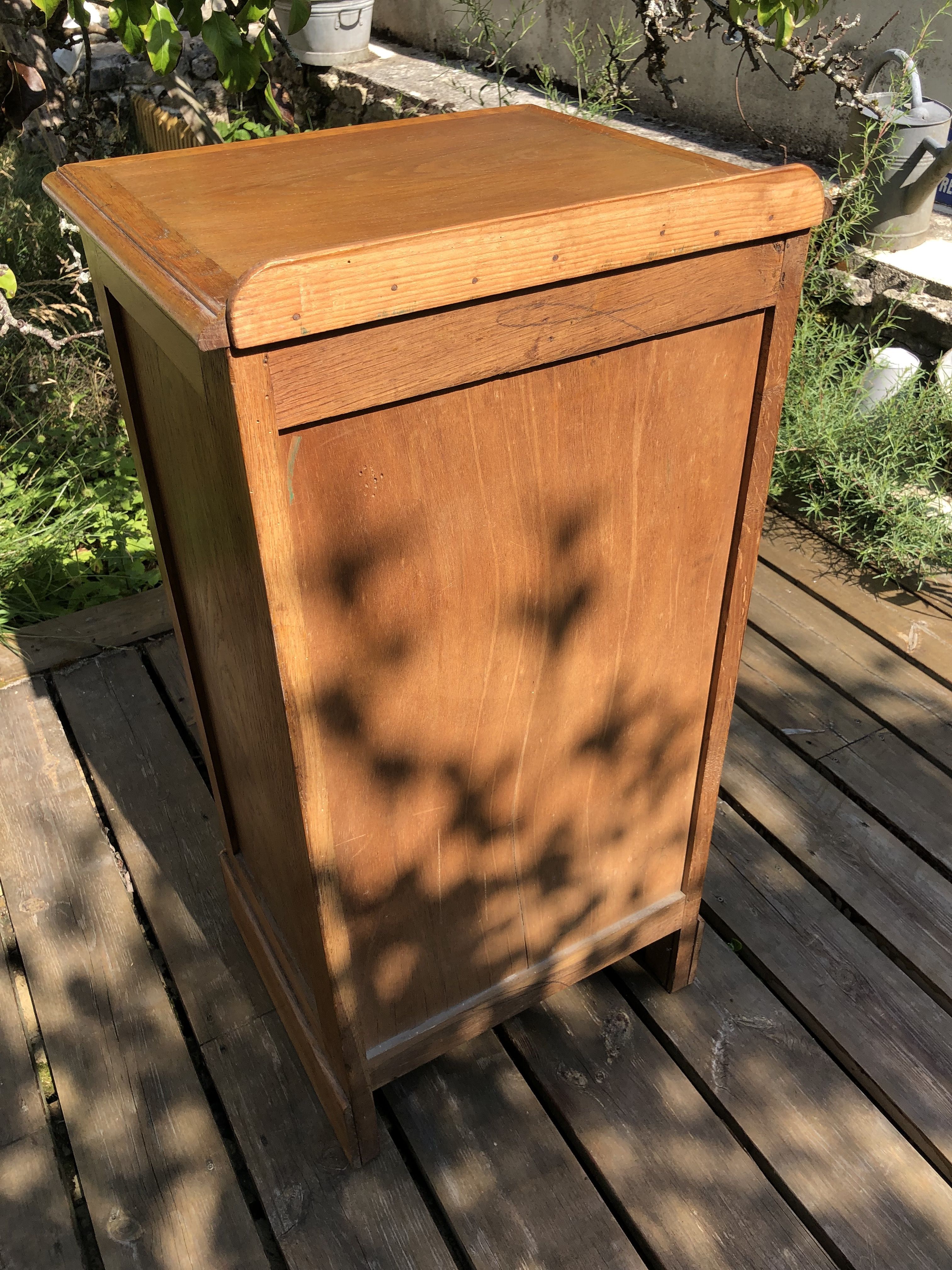 Superb cabinet with a first 20th century oak filing curtain, vintage furniture