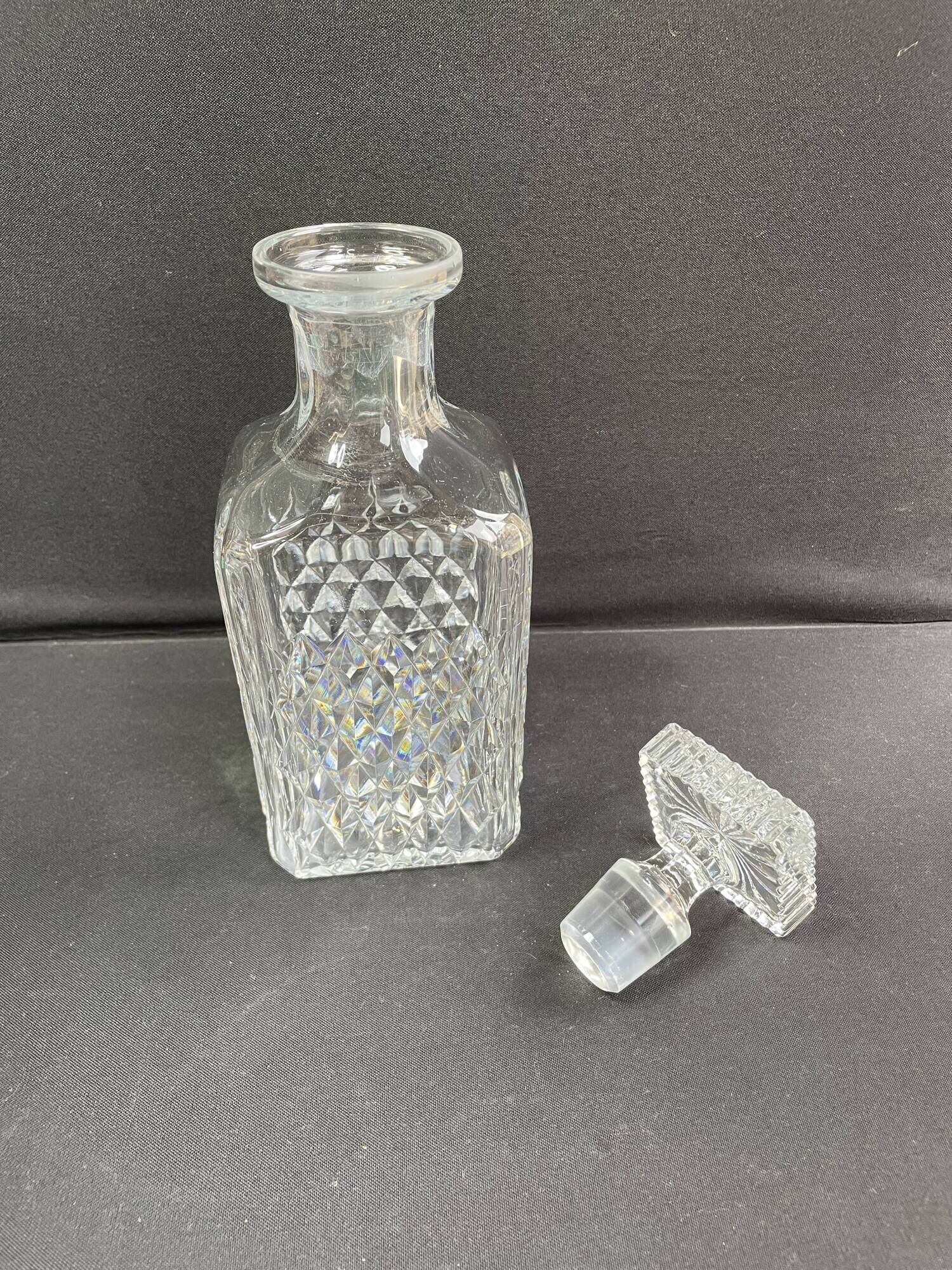 Baccarat - whisky carafe (1) - modern mid-century - cut crystal - model burgos