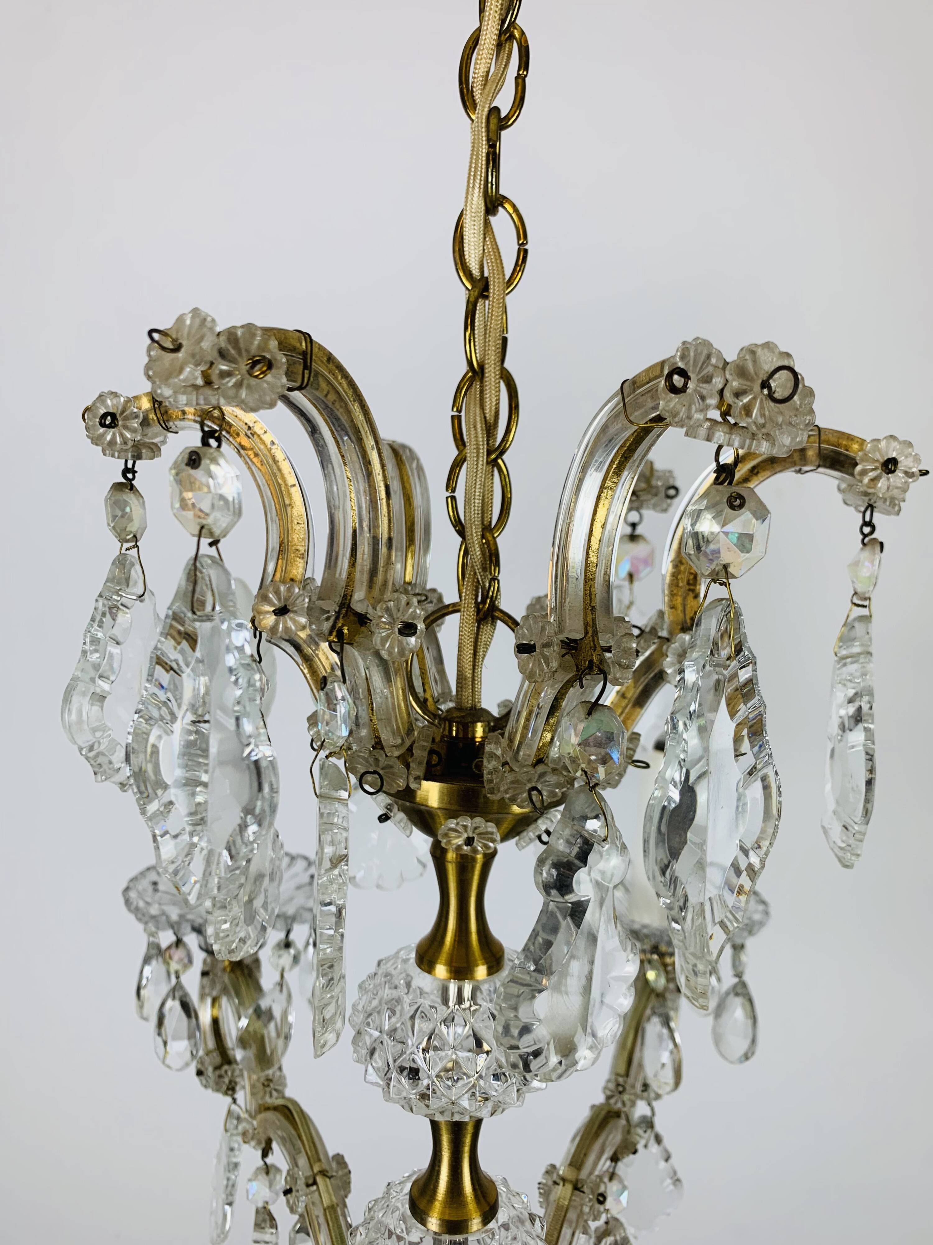 Palme & Walter chandelier, crystal and brass pendants, 1970s