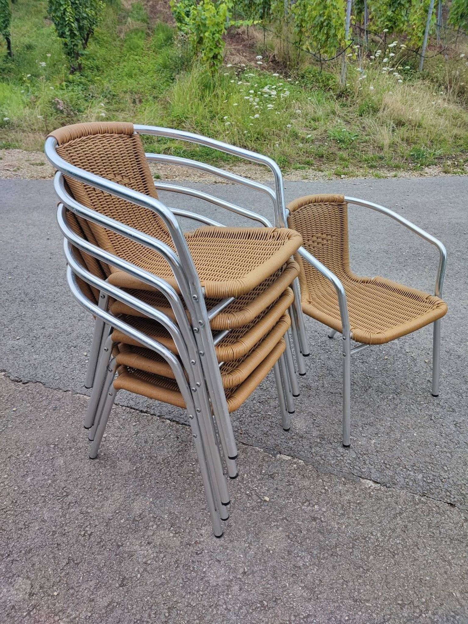 Chaises scoubidou et aluminium