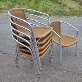 Scoubidou and aluminum chairs