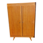 Vintage 1950s wardrobe