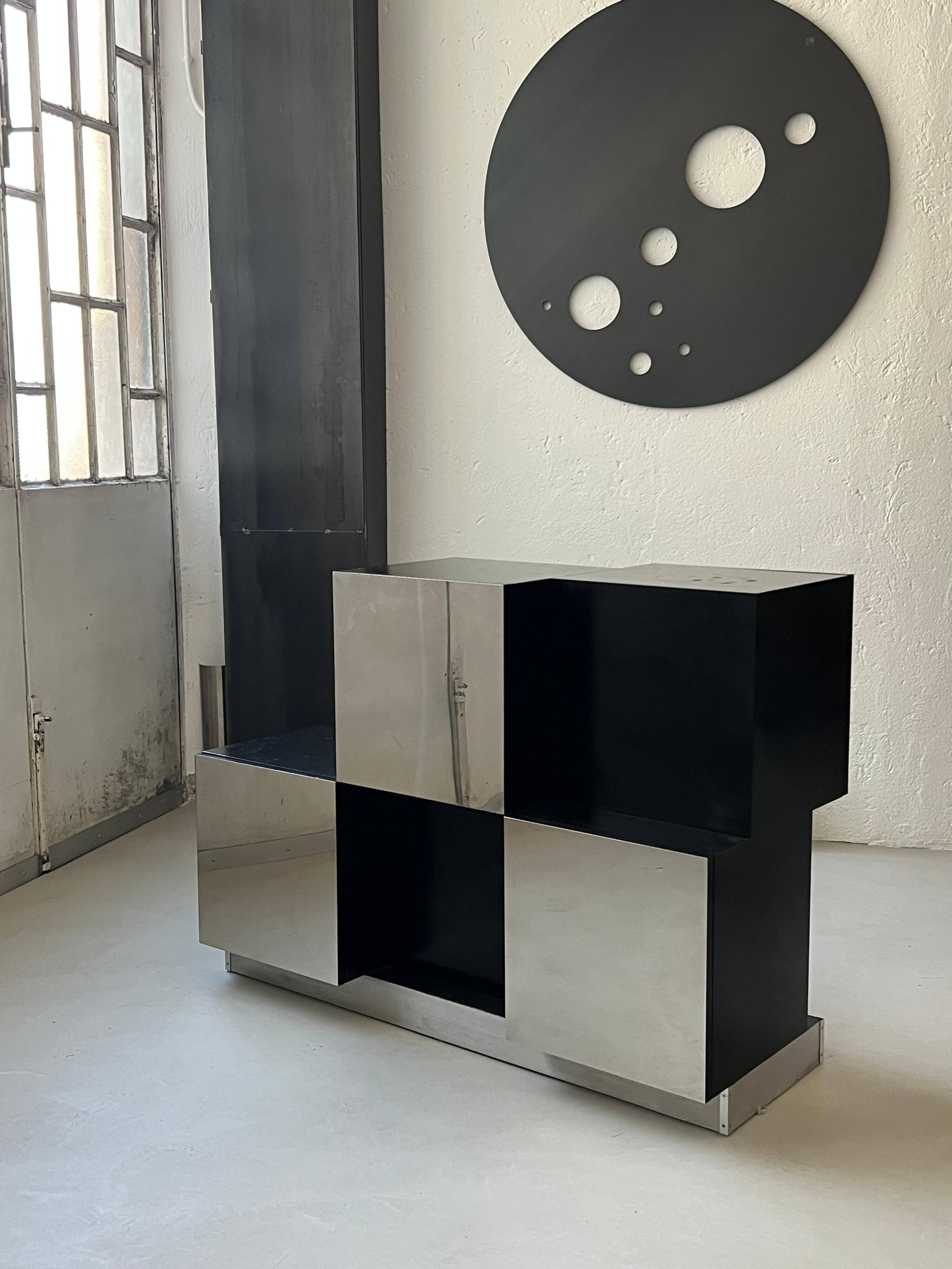 Cubes rétro des années 1970, bar et cabinet de rangement en noir et acier par Roberto Monsani