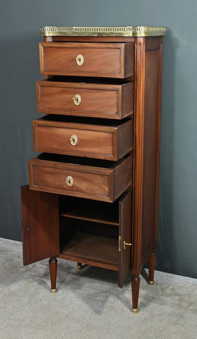 Small mahogany chest of drawers, Louis XVI style – late 19th century