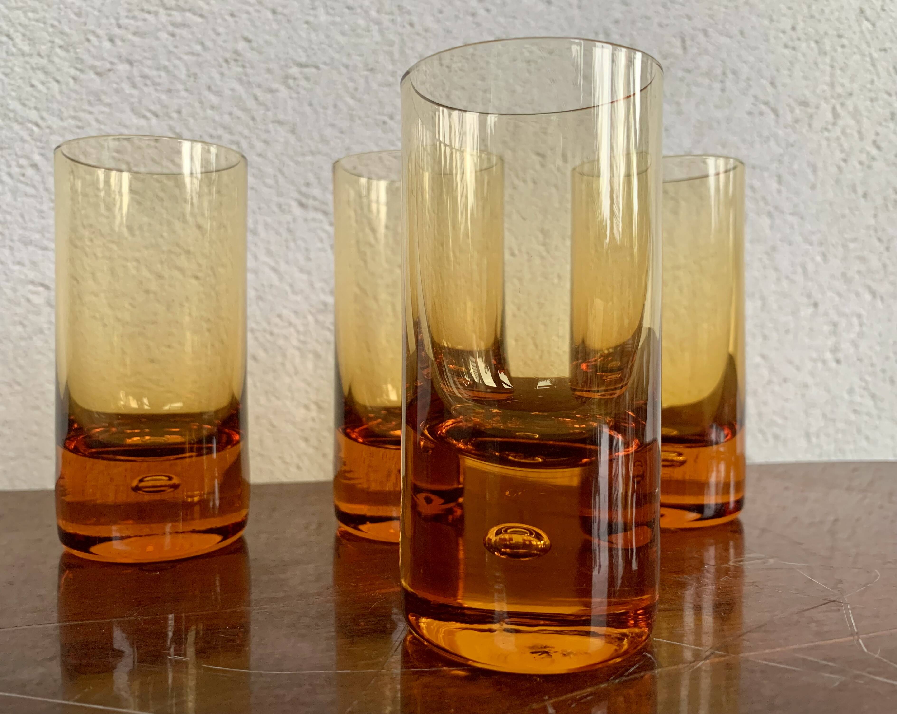 4 verres ambrés, années 60