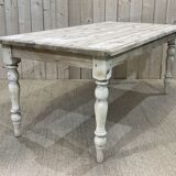 English farmhouse table of the twentieth century in raw fir