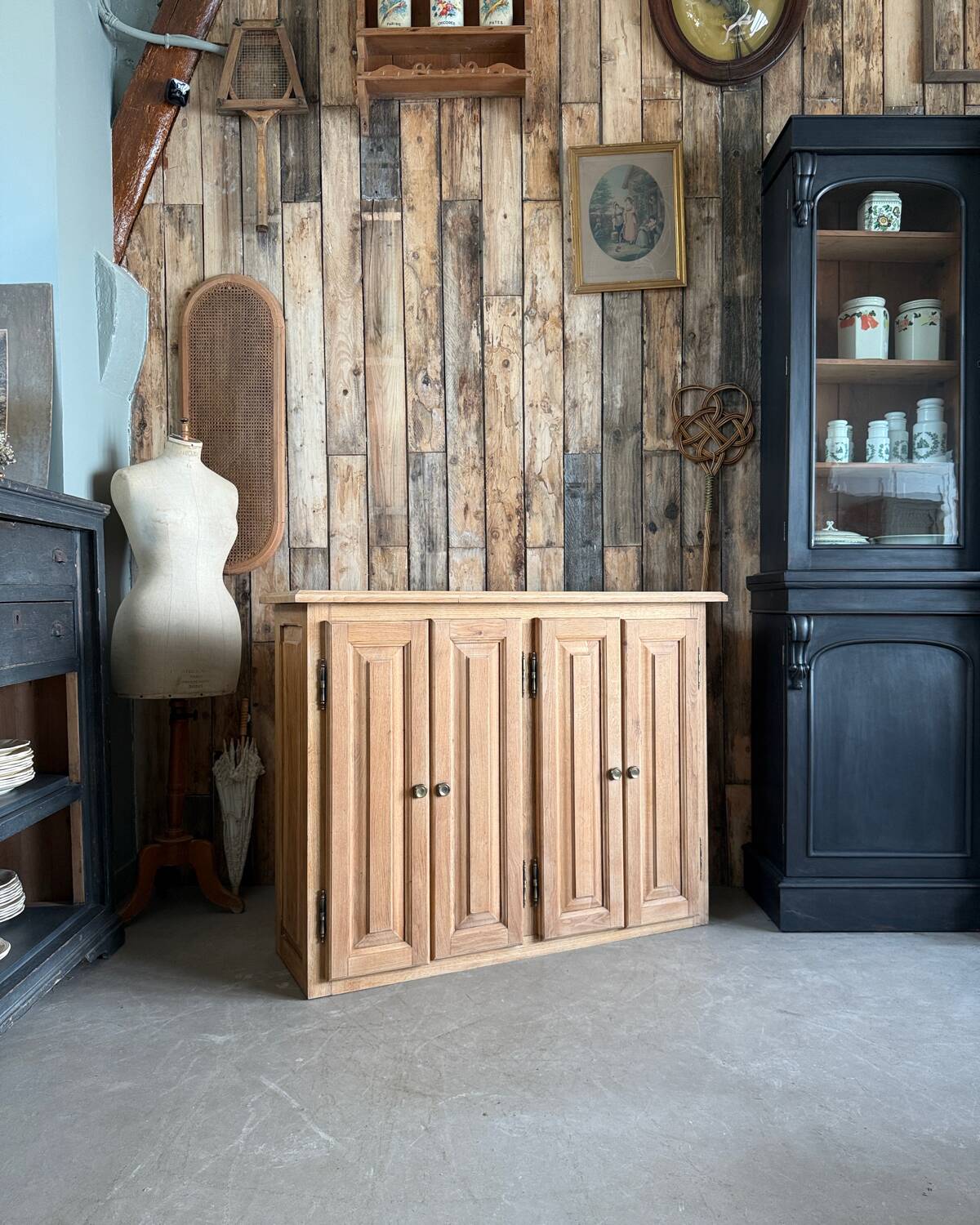 Large vintage oak sideboard (renovated)