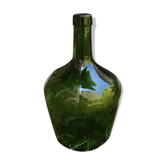 Dame jeanne en verre épais de la marque viresa, couleur verte