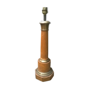 Pied de lampe en bois