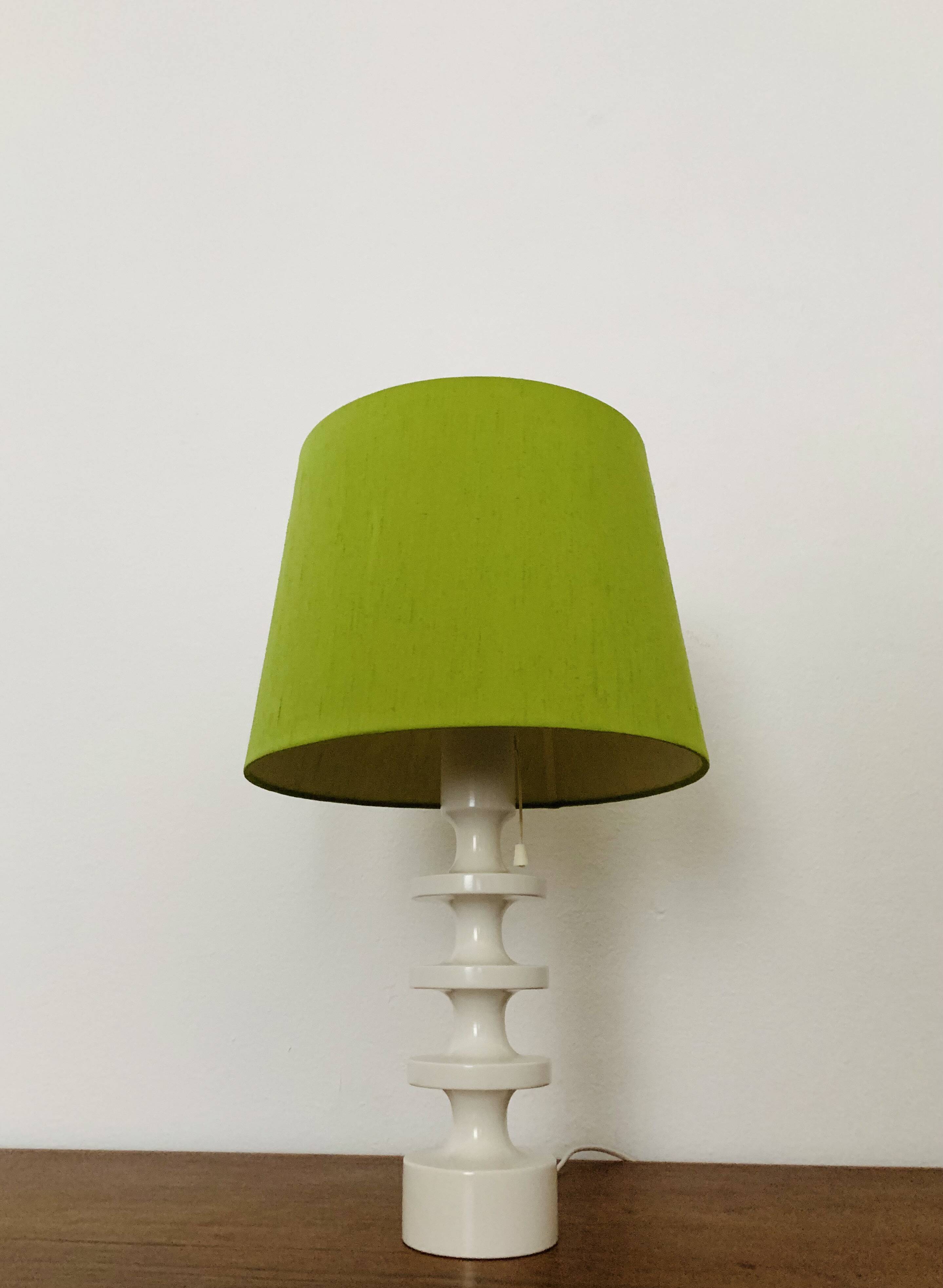 Lampe de table en bois par Uno et Östen Kristiansson