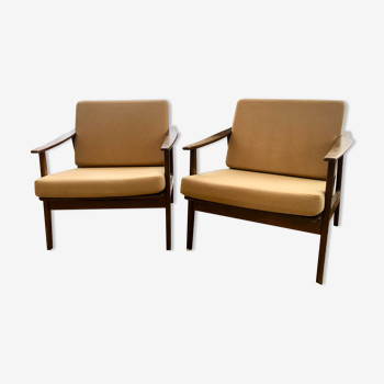 Paire de fauteuils en bois années 50