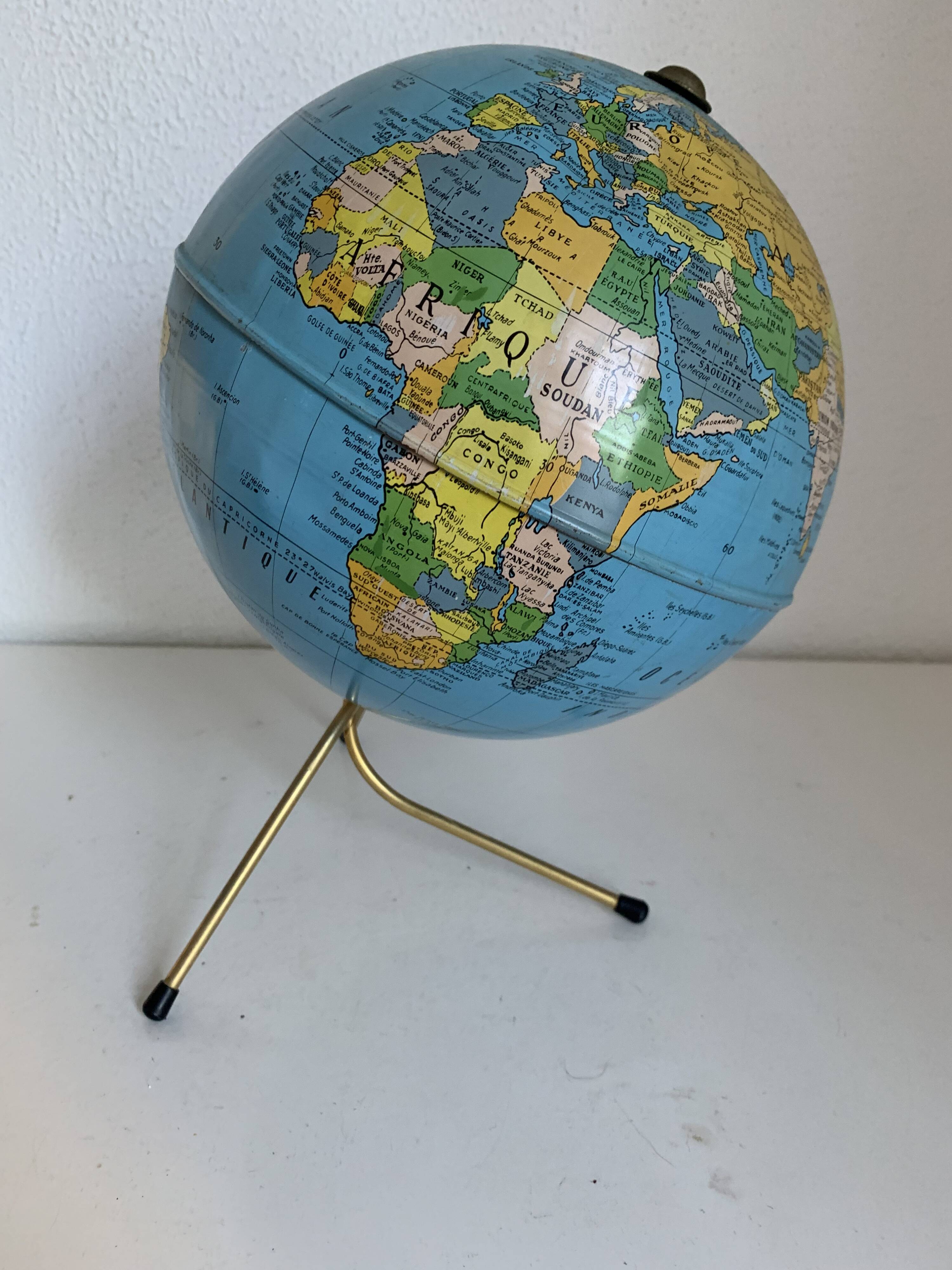 Vintage 1960s Golden Globe Taride Tripod World Map - 28 cm
