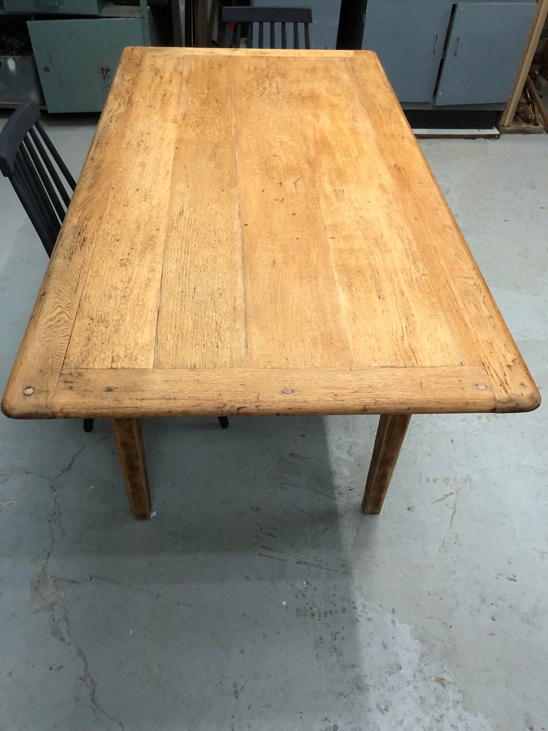 Ancienne table de brasserie plateau en chêne