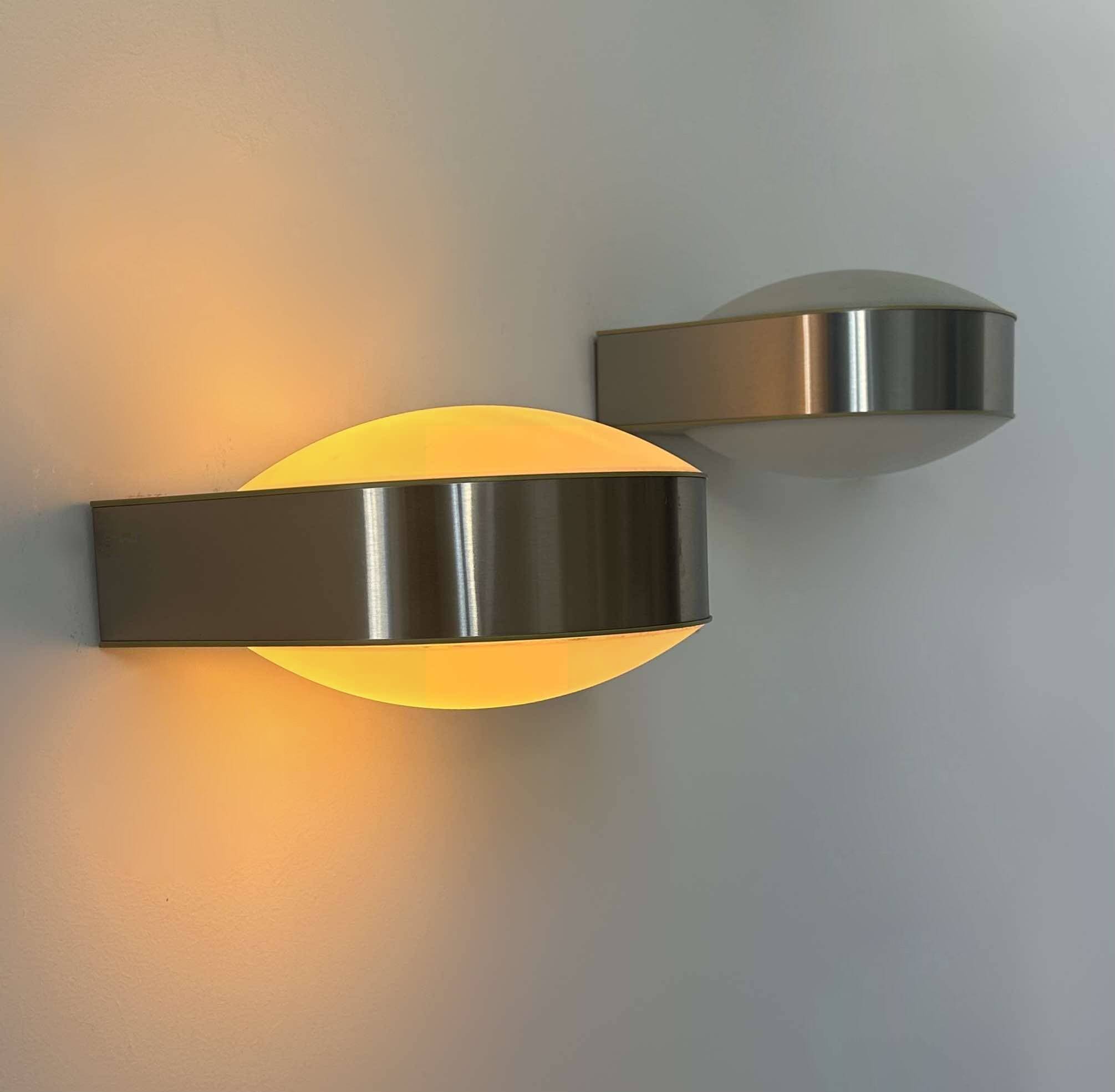 Pair of vintage modernist wall lights, Perspex, Holland 1980