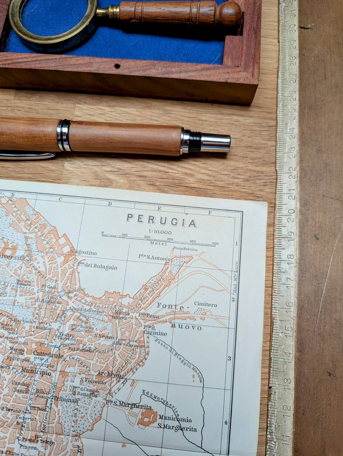 Imprimée en 1909, Pérouse, Italie.