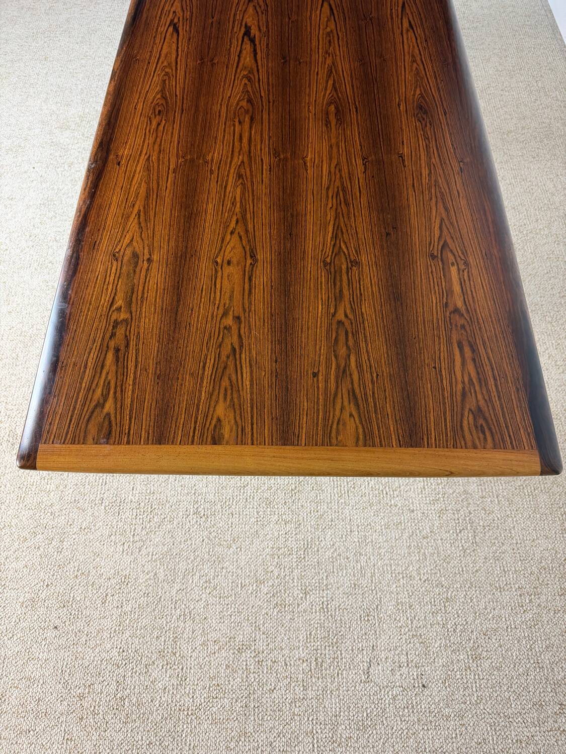 Vintage coffee table – Wooden top & star base
